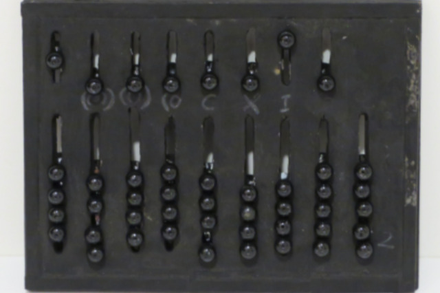 ローマで発明された溝そろばん